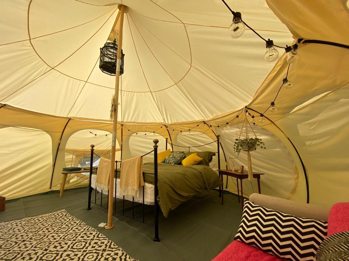 Secret Garden Glamping 호텔 리밍톤 외부 사진