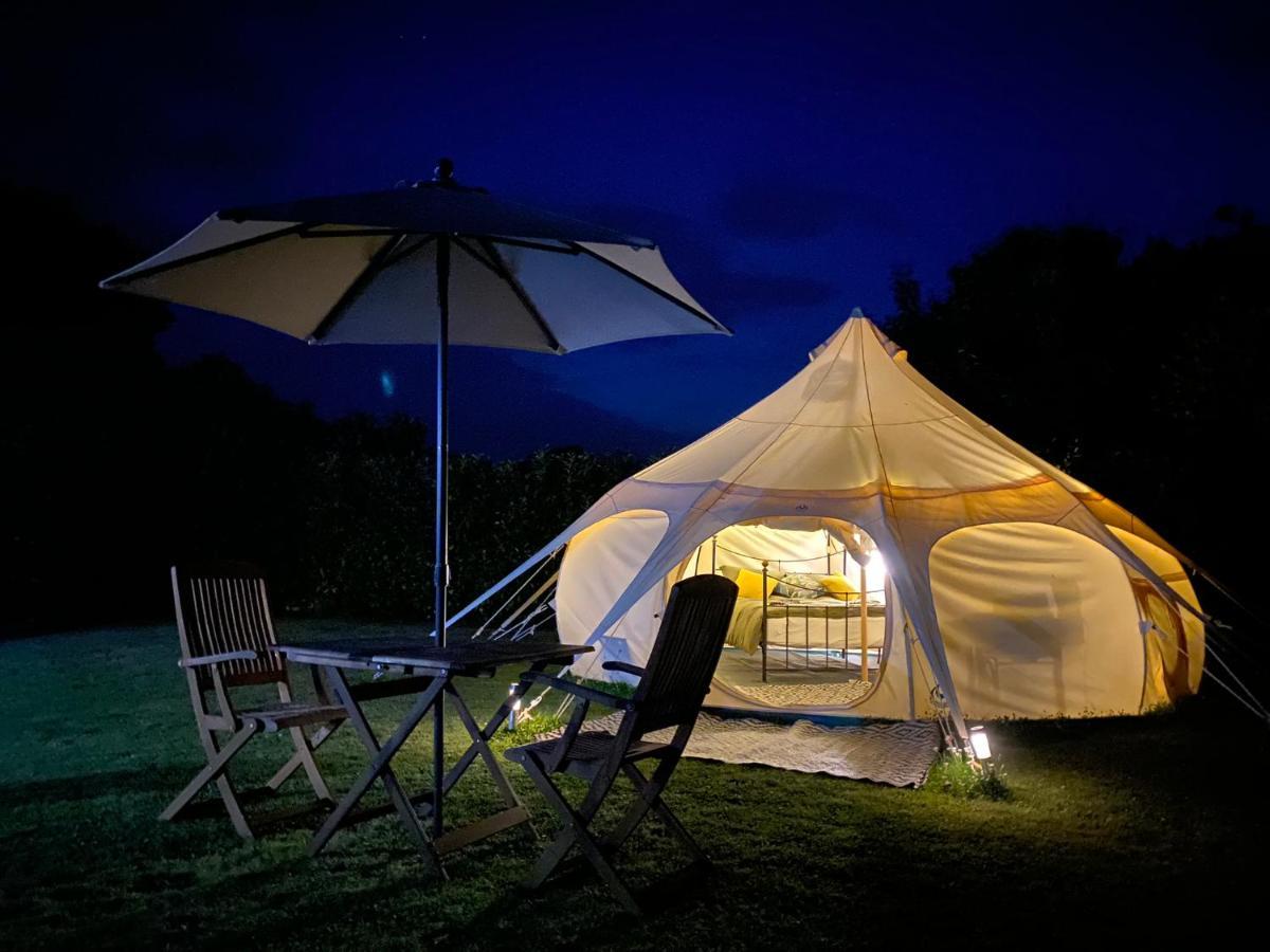 Secret Garden Glamping 호텔 리밍톤 외부 사진