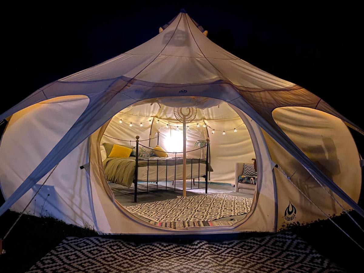 Secret Garden Glamping 호텔 리밍톤 외부 사진